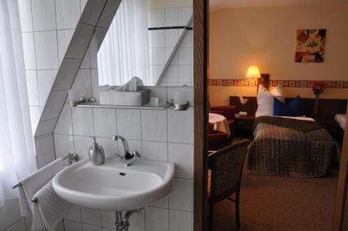 Hotel 4 Hufen Grossziethen Ngoại thất bức ảnh